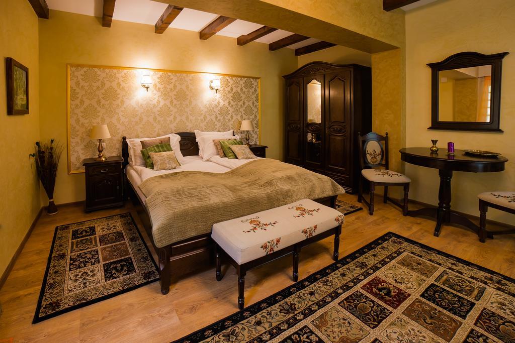 Hotel Pensiunea Dumbravita à Rîu de Mori Extérieur photo