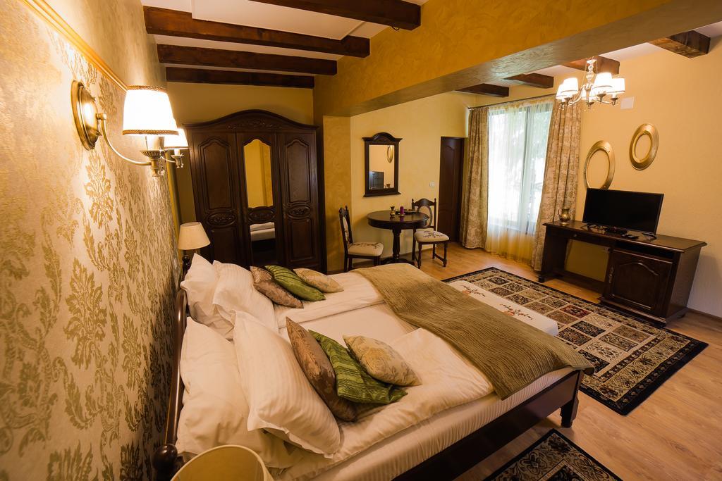 Hotel Pensiunea Dumbravita à Rîu de Mori Extérieur photo
