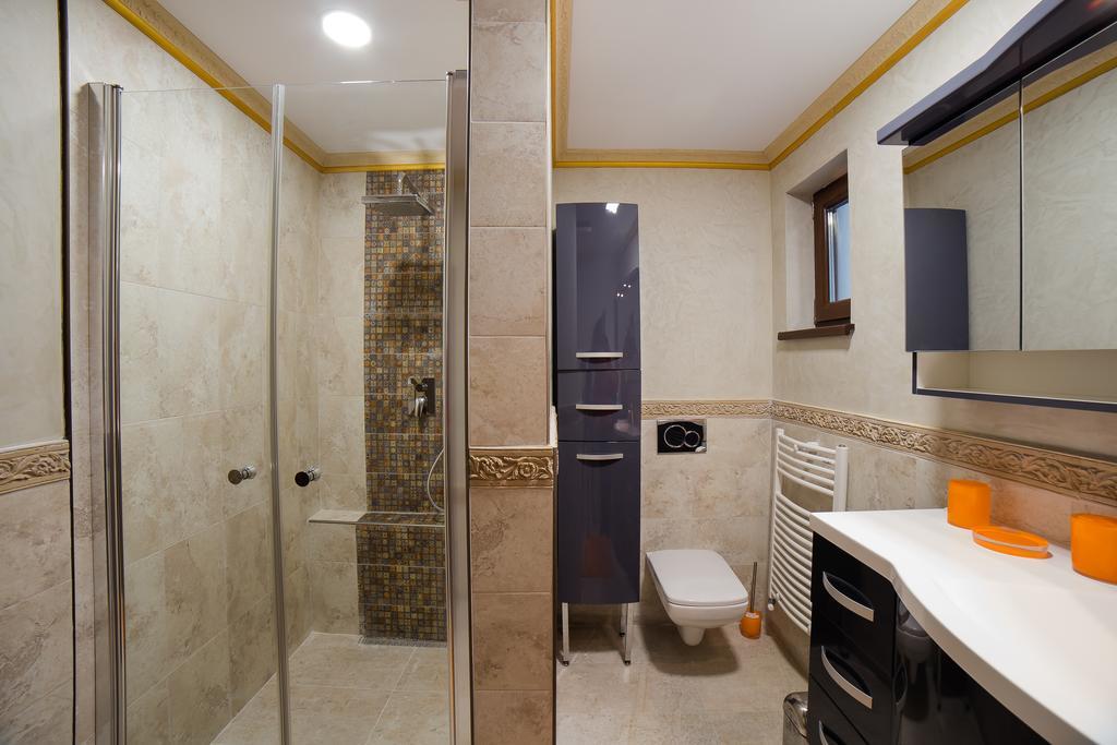 Hotel Pensiunea Dumbravita à Rîu de Mori Extérieur photo