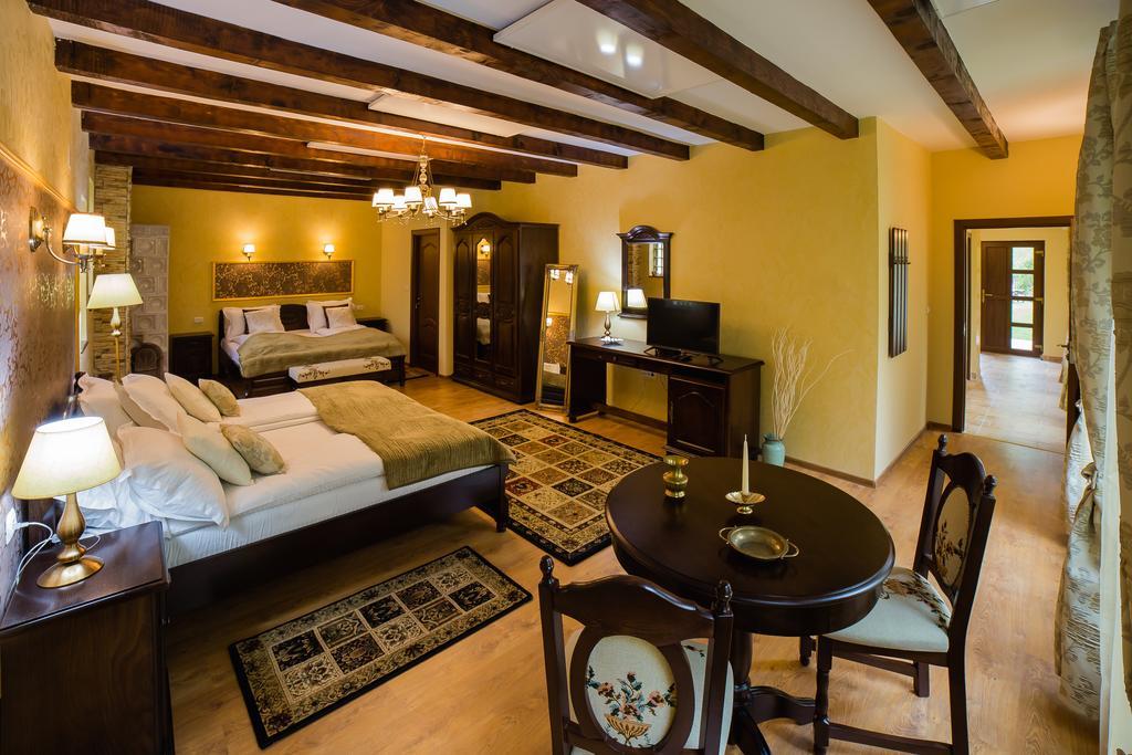 Hotel Pensiunea Dumbravita à Rîu de Mori Extérieur photo