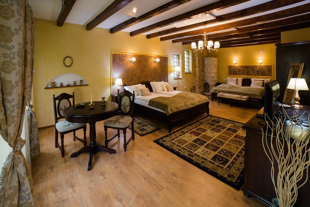 Hotel Pensiunea Dumbravita à Rîu de Mori Extérieur photo
