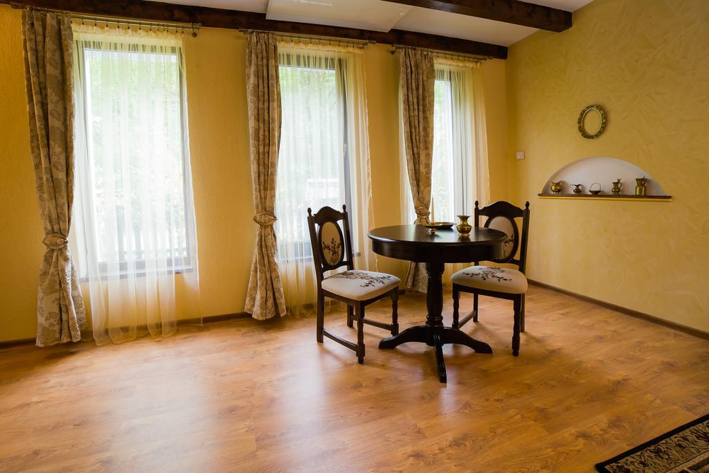 Hotel Pensiunea Dumbravita à Rîu de Mori Extérieur photo